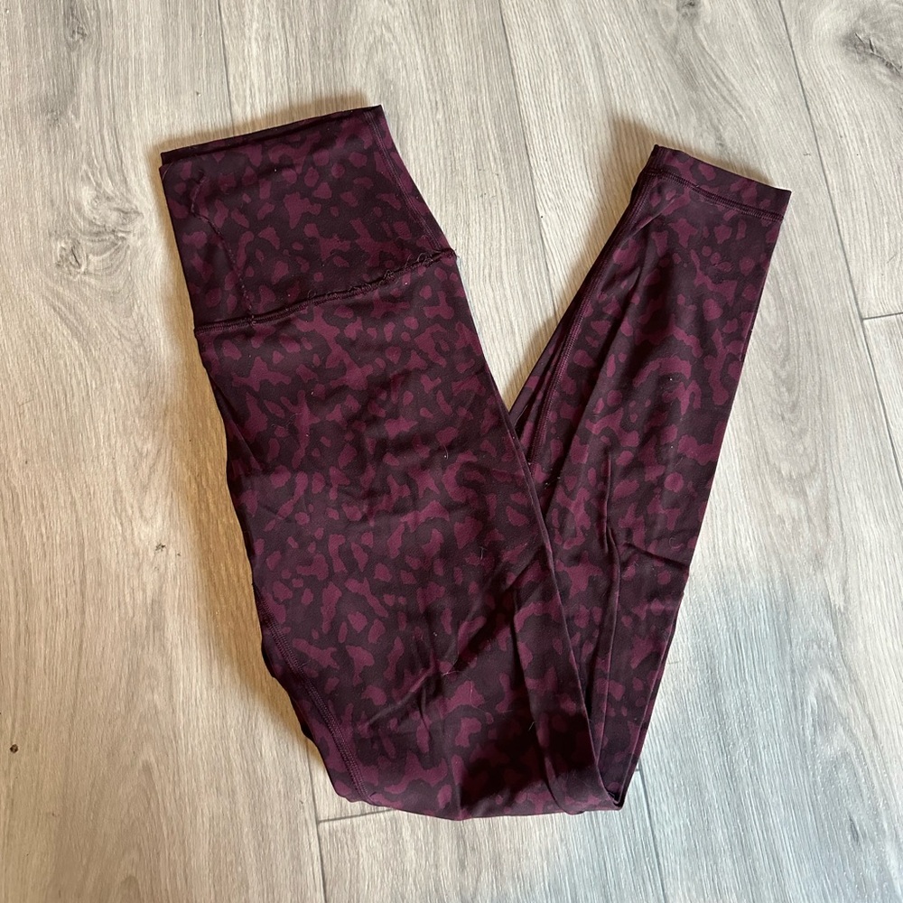 Lululemon Aligns 28”